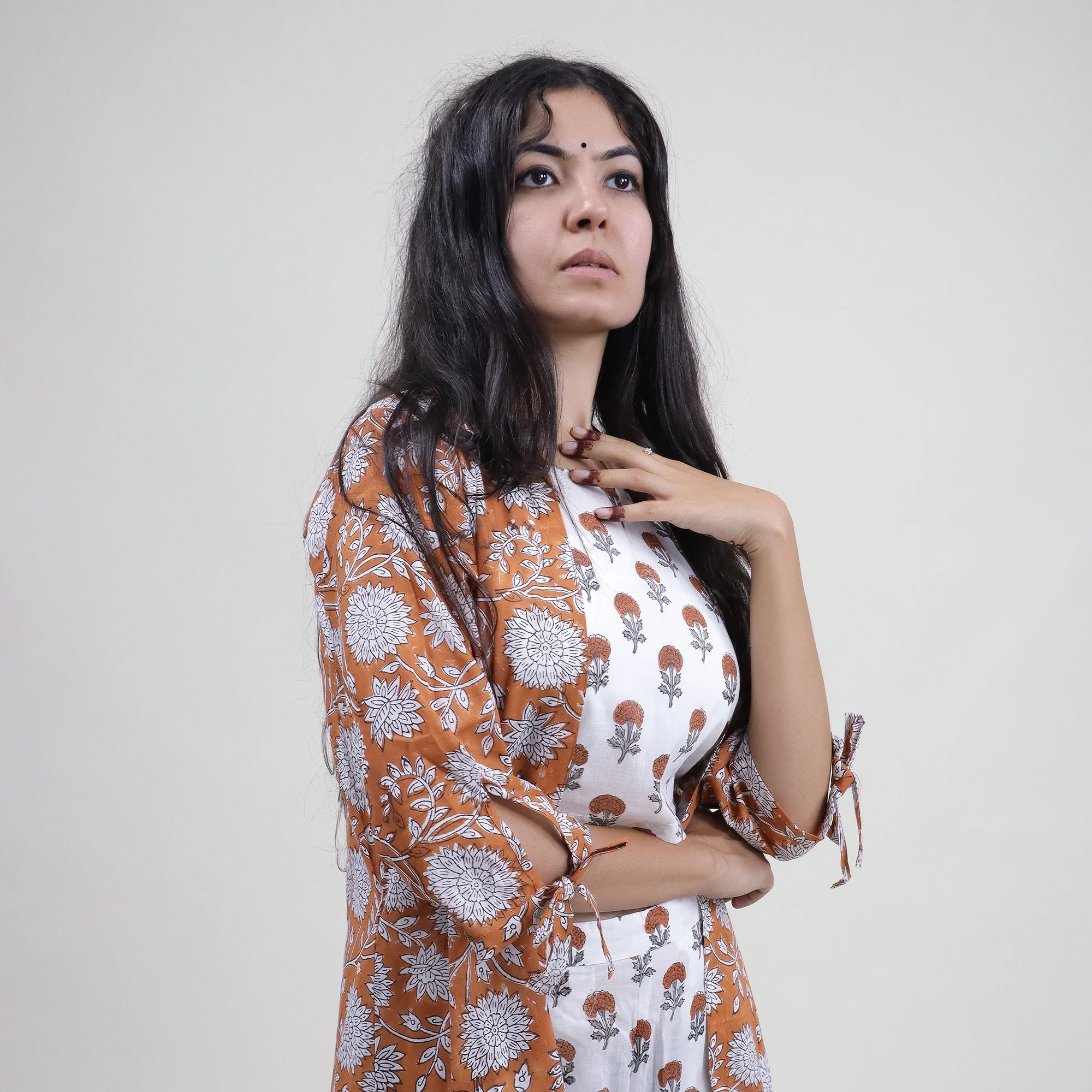 Block Printed Women Floral 3 Piece Shrug Set For Events - Image 2