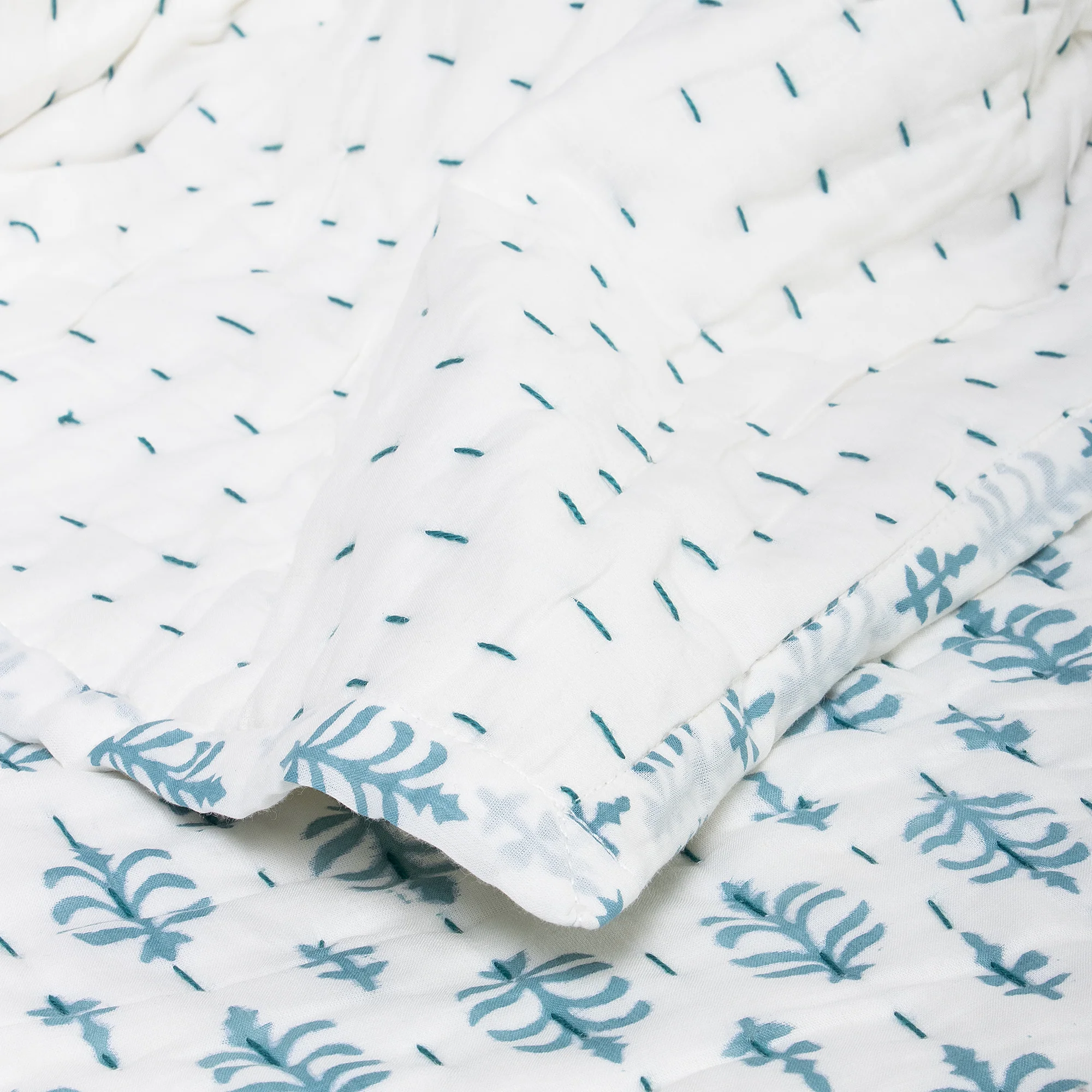 Booti Handmade Indian Cotton Kantha Quilt Blanket - Image 3