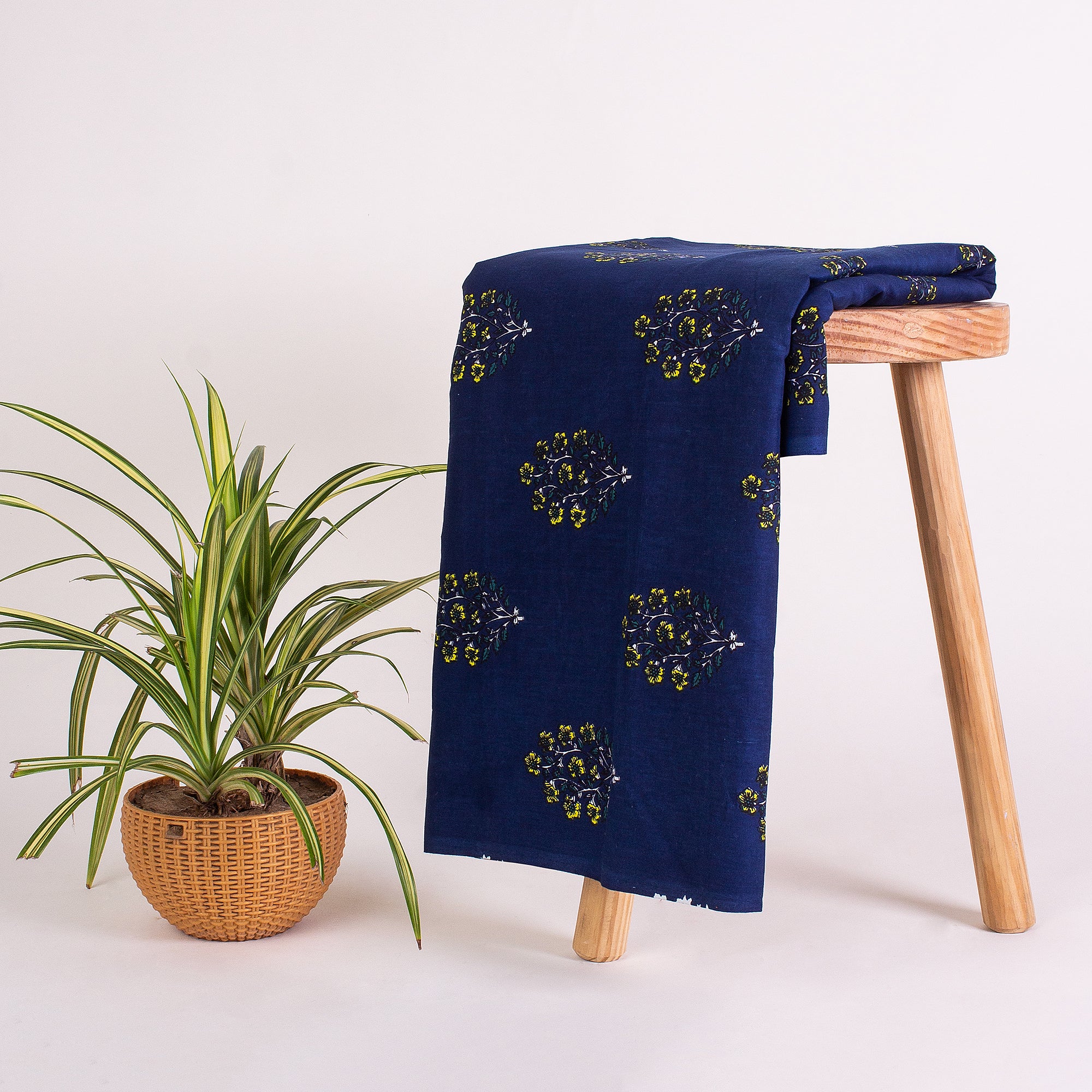Running Hand Printed Cotton Floral Fabric Cloth - Image 4