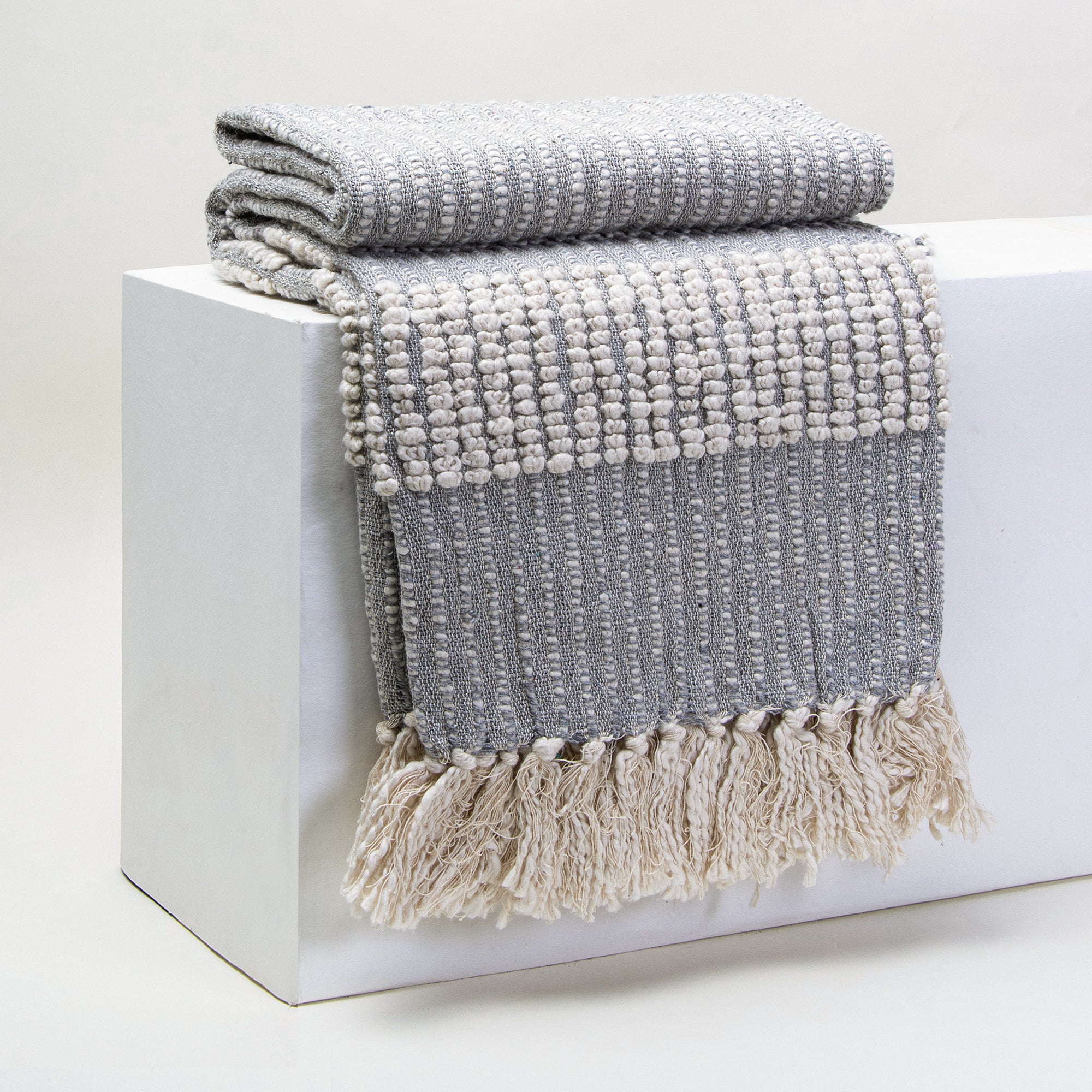 Indian Handmade Woven Cotton Throw Blanket - Image 4