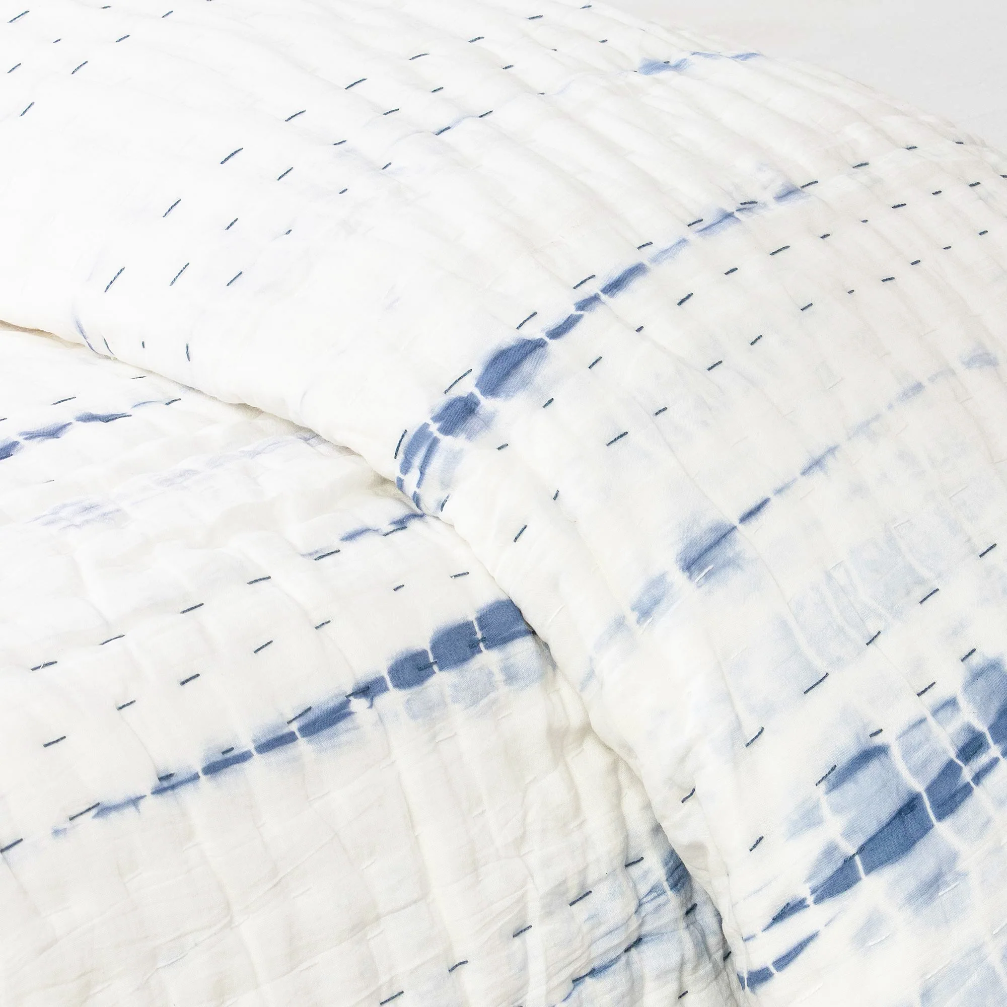 Blue Tie Dye Cotton Kantha Quilt Blanket - Image 6