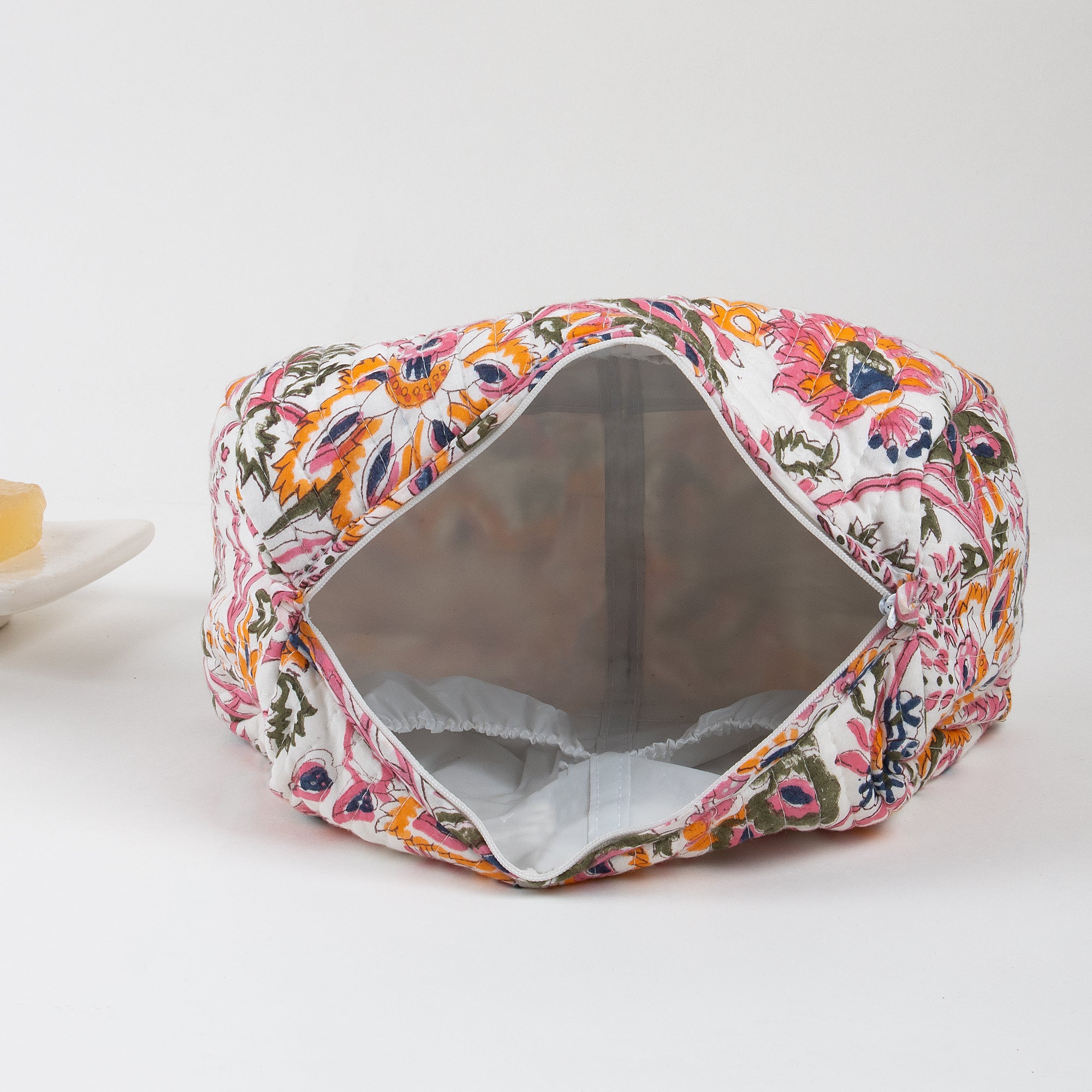 Hand Block Multi Floral Cotton Set of 3 Travel Toiletry Bag with Pockets - Image 5