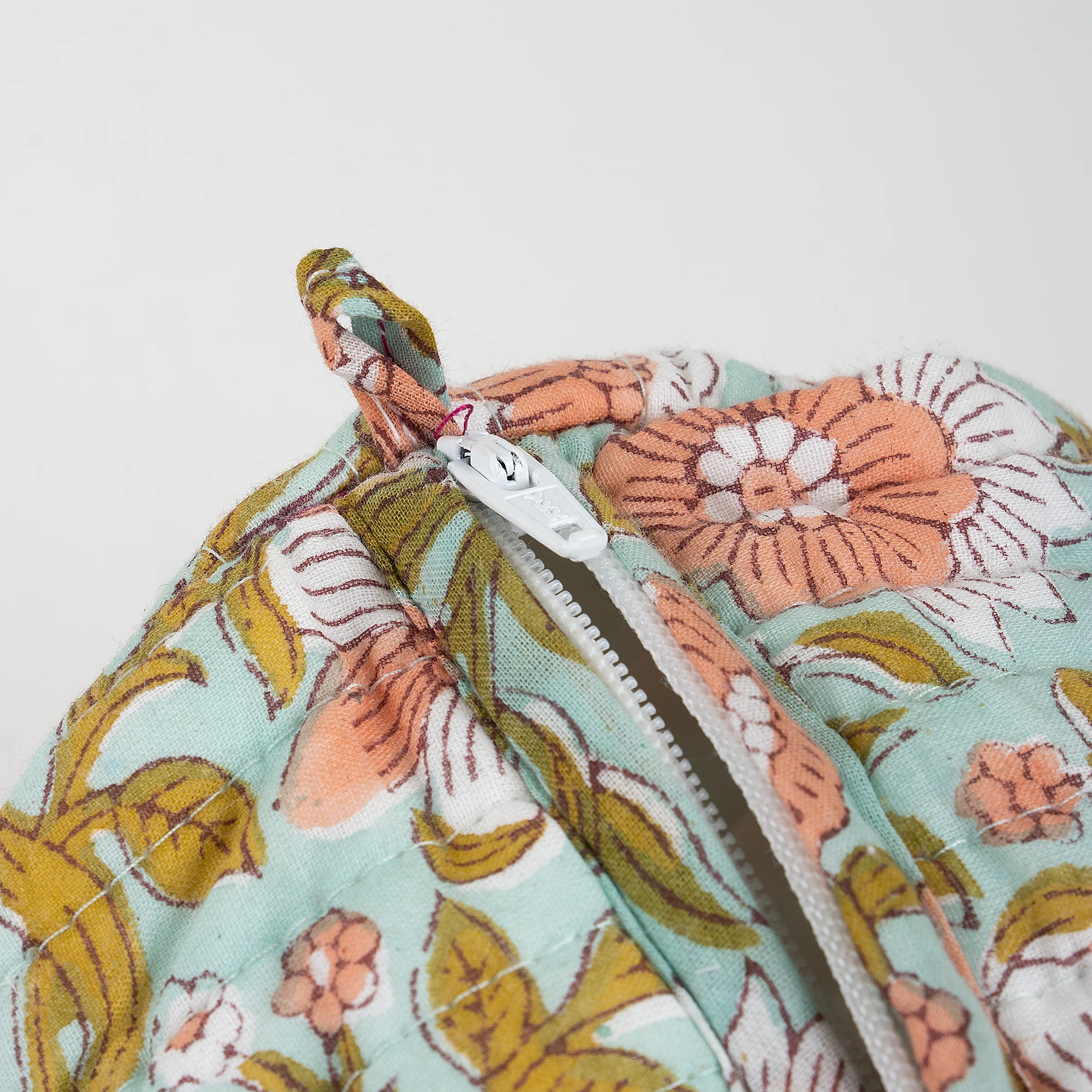 Floral Indian Handmade Pure Cotton Women's Toiletry Bags Set of 3 - Image 4