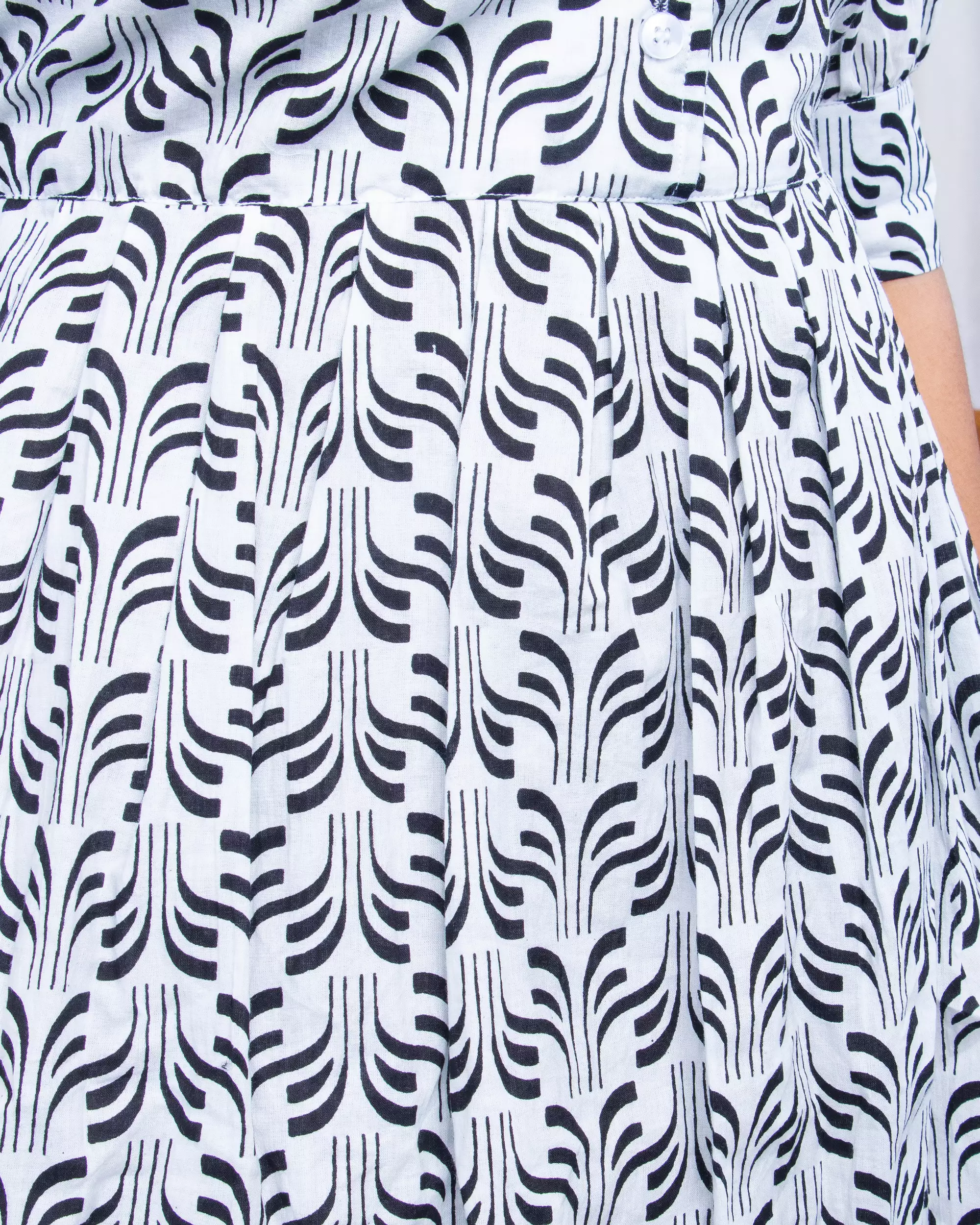 Hand Block Printed Cotton Shirt with Short and Pajama Cord Set - Image 5