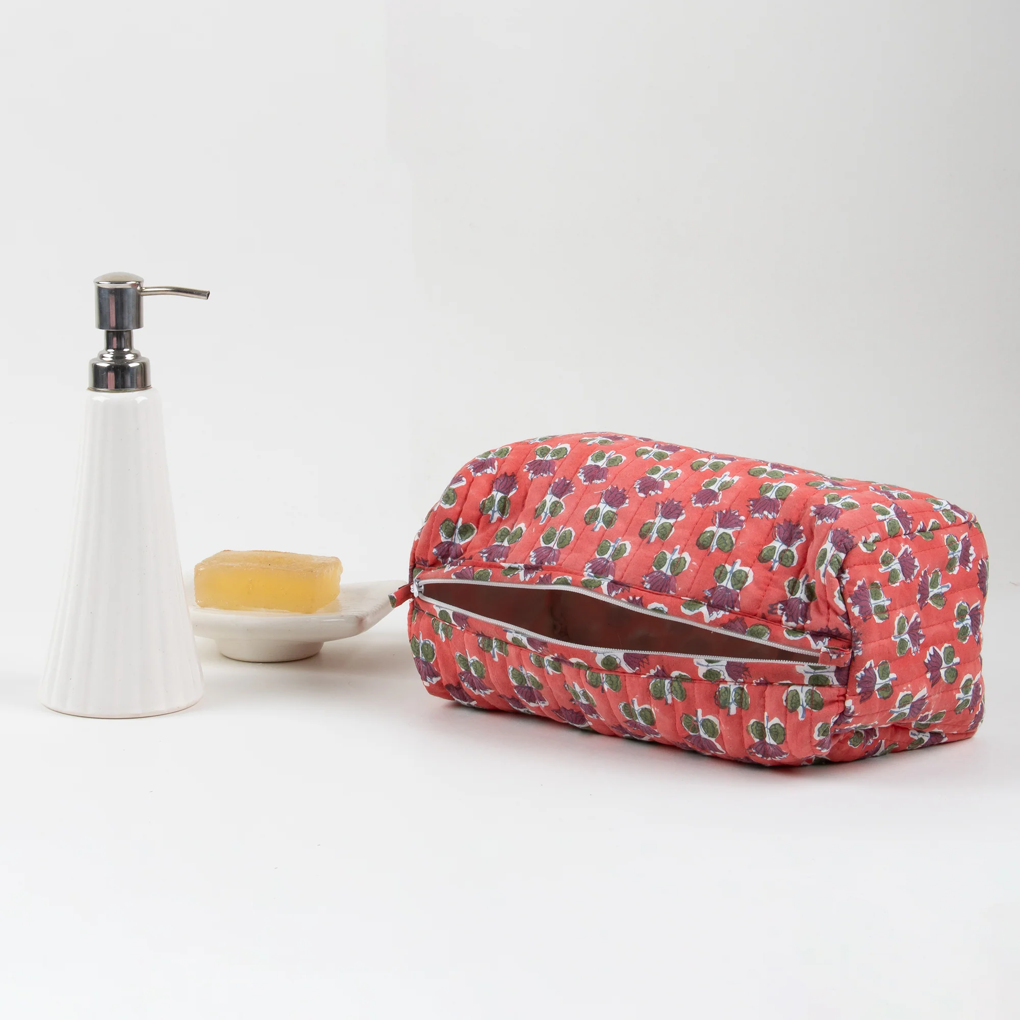Handmade Block Print Floral Cotton Toiletry Cosmetics Bag Set of 3 - Image 3