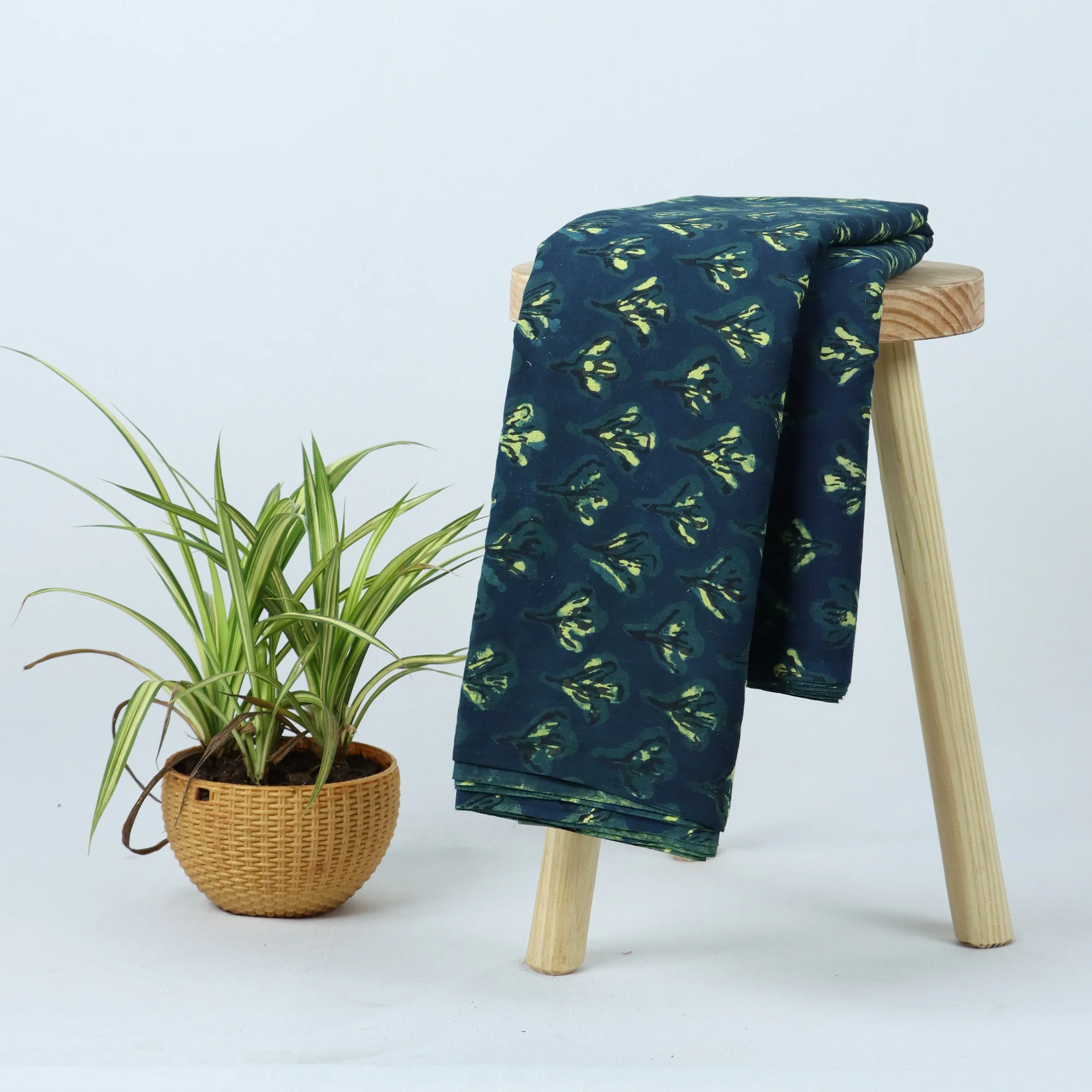 Handmade Floral Cotton Dabu Fabric - Image 5