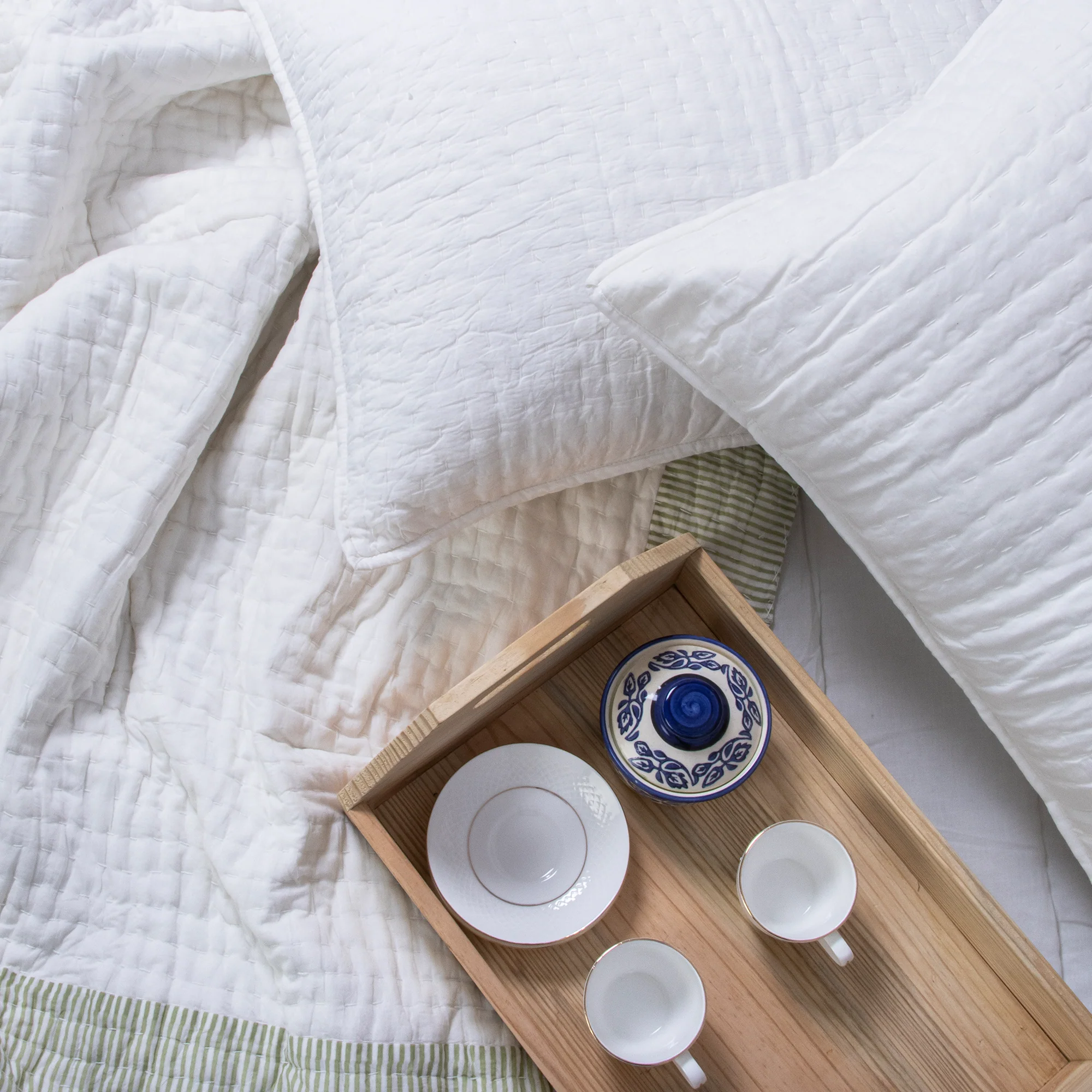 Luxurious White Hand Stitched Cotton Kantha Quilt Blanket - Image 8