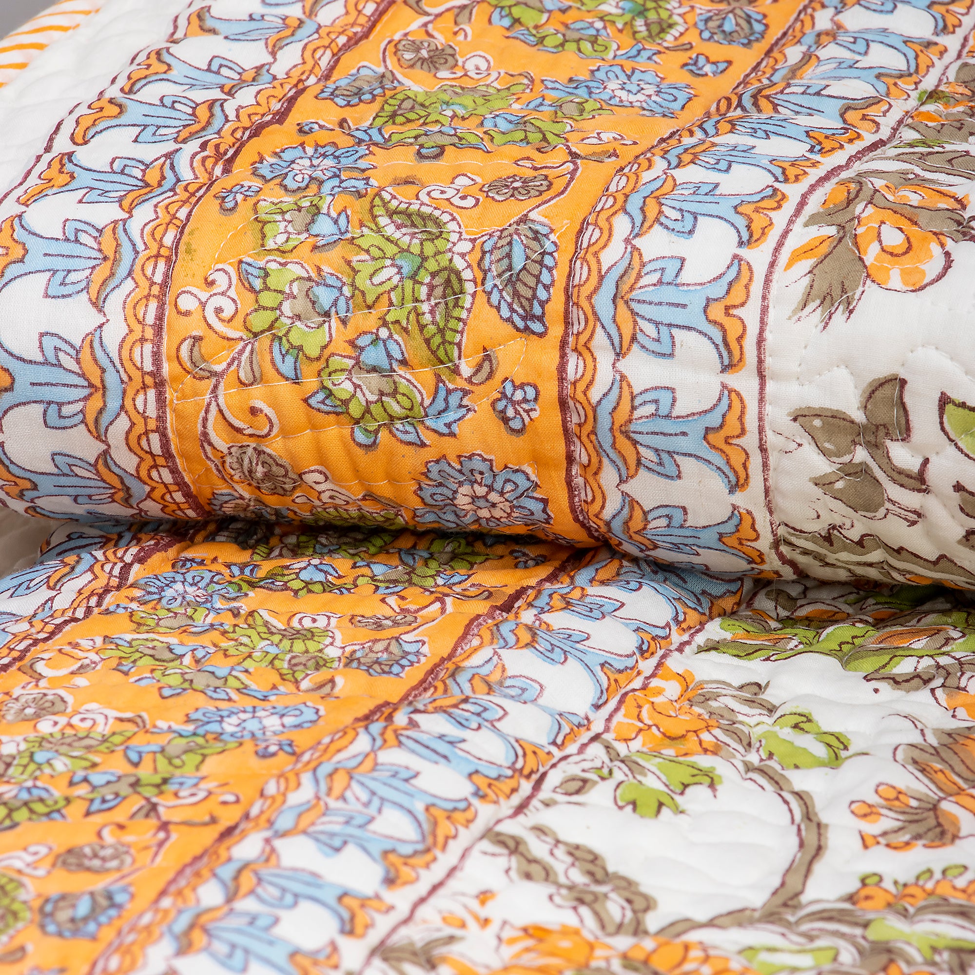 Cotton Machine Quilt Blanket Stunning Floral - Image 4
