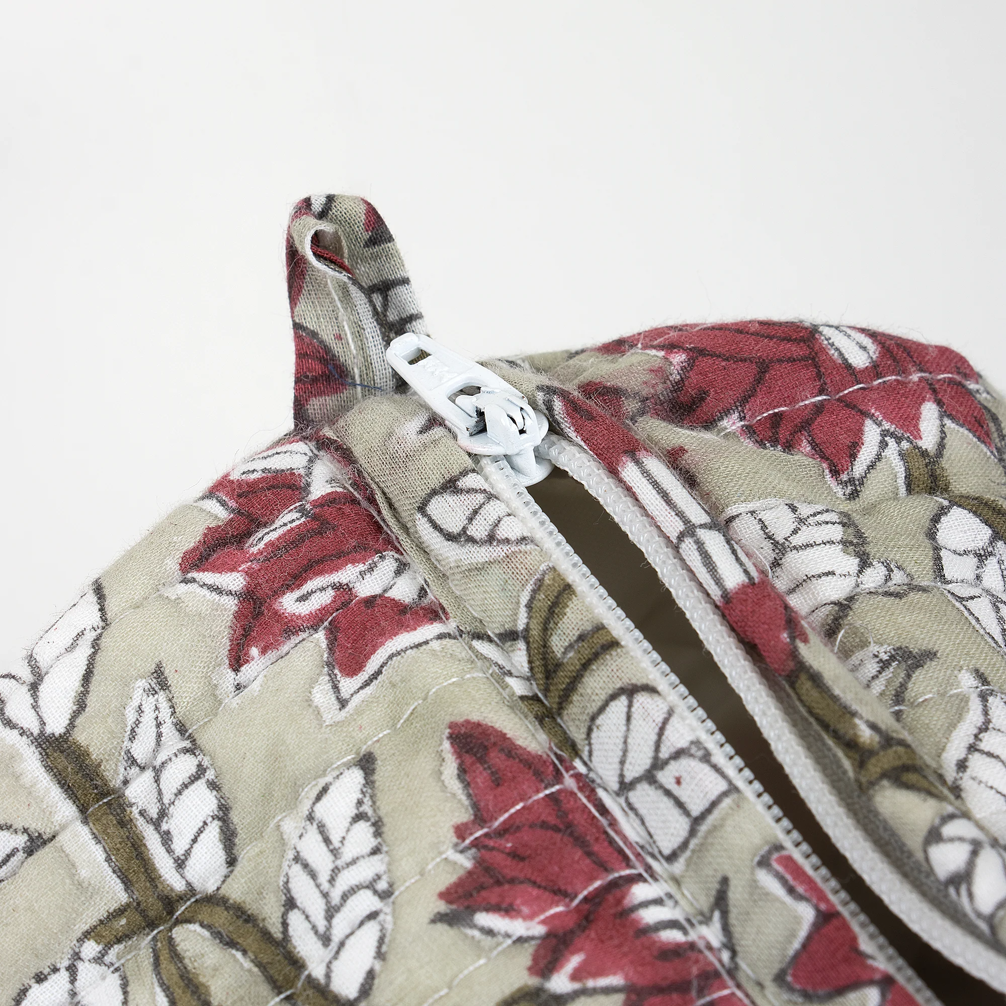 Block Printed Floral Set of 3 Indian Cotton Toiletry Bag for Women's - Image 4