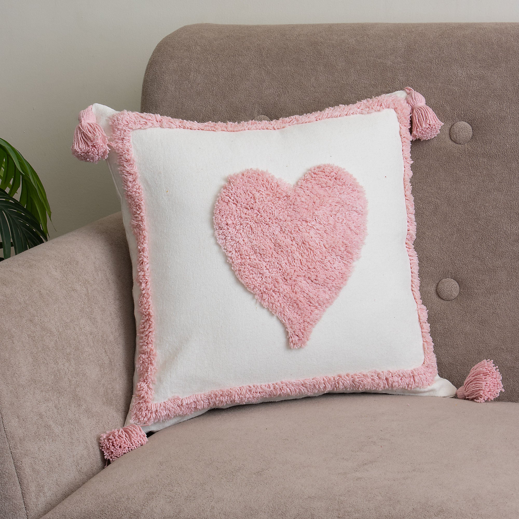Pink Heart Tufted Cushion Cover with Tassels Set of 2 - Image 3