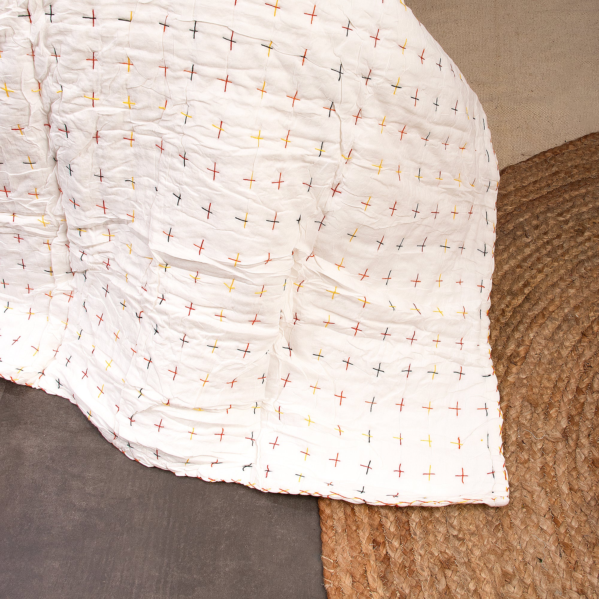 Premium Stitched Organic Cotton Kantha Quilt Blanket - Image 3