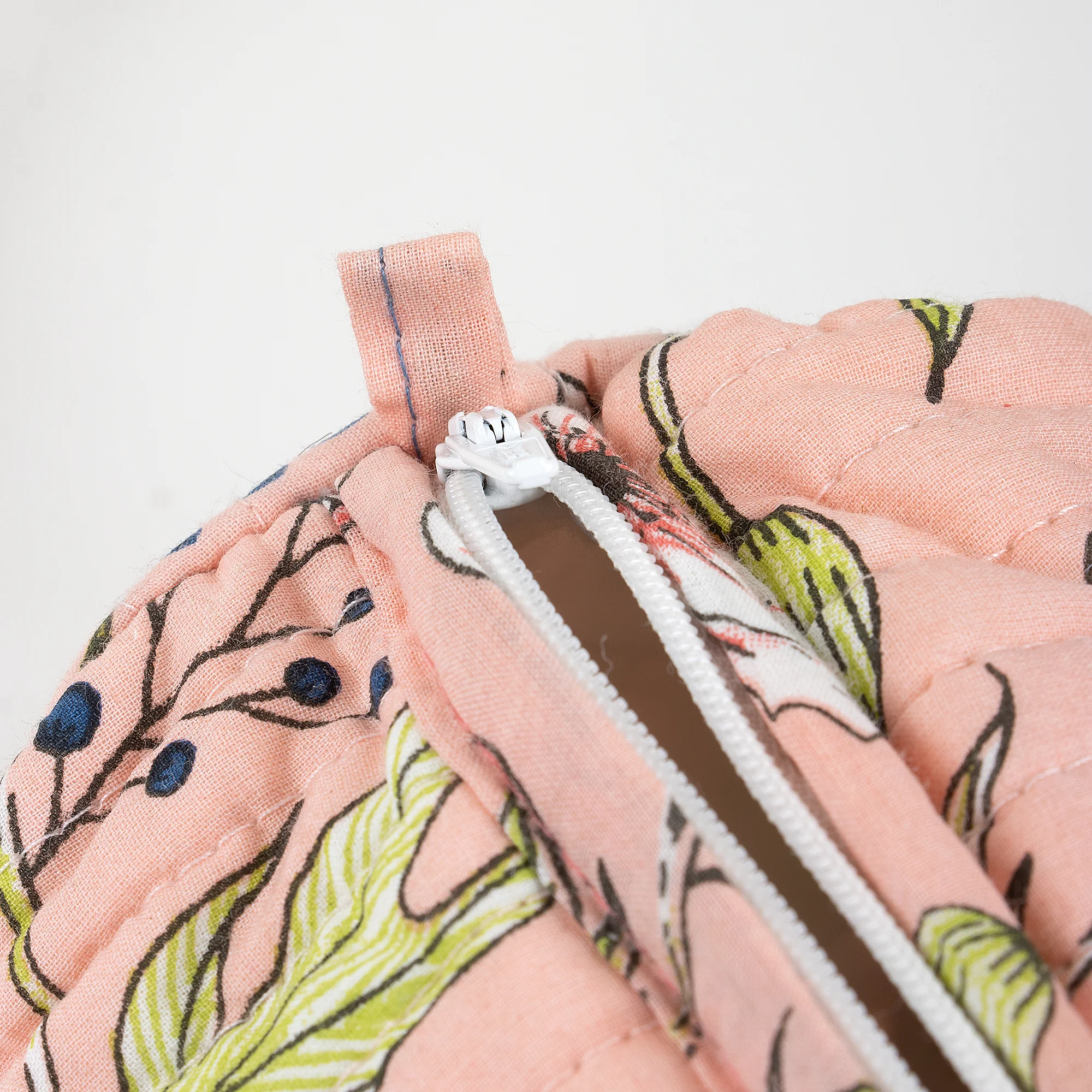 Luxury Color Block Printed Floral Toiletry Bag for Travel Set of 3 - Image 4