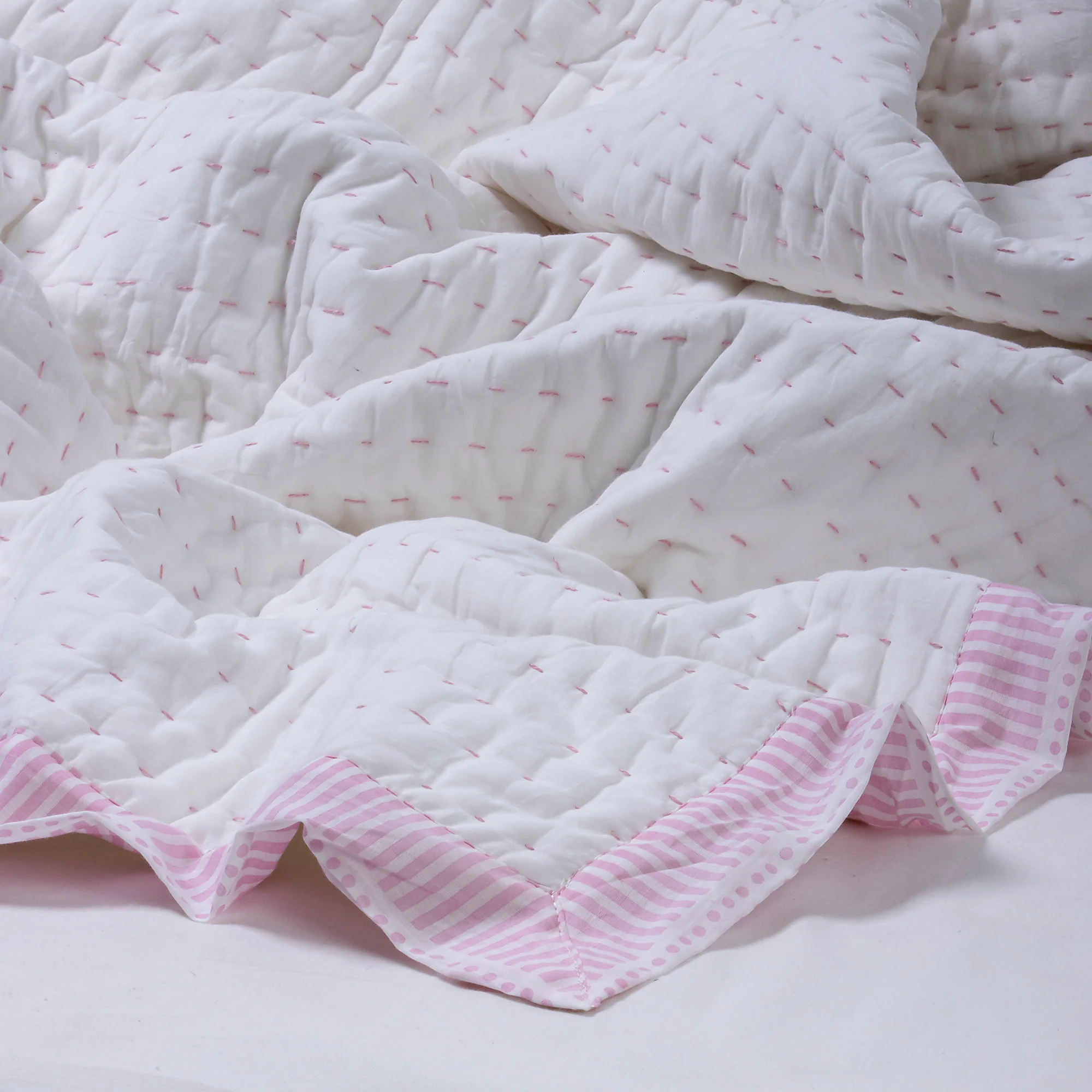 White Pure Cotton Indian Stitched Kantha Quilt Blanket - Image 3