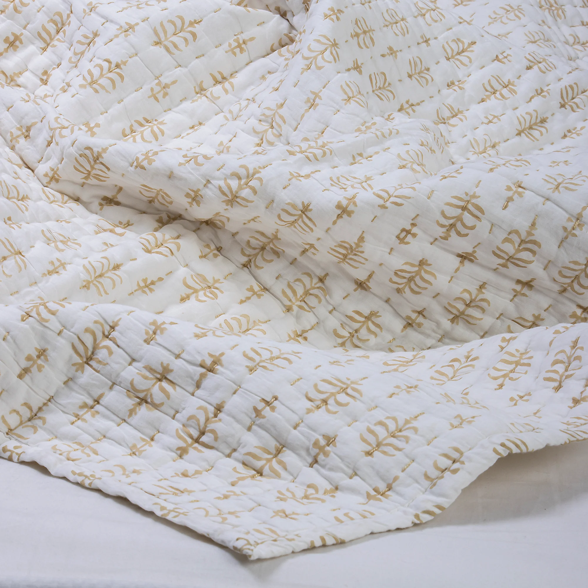 Decorative Hand Stitched Buti Print Light weight Cotton Kantha Quilts - Image 3